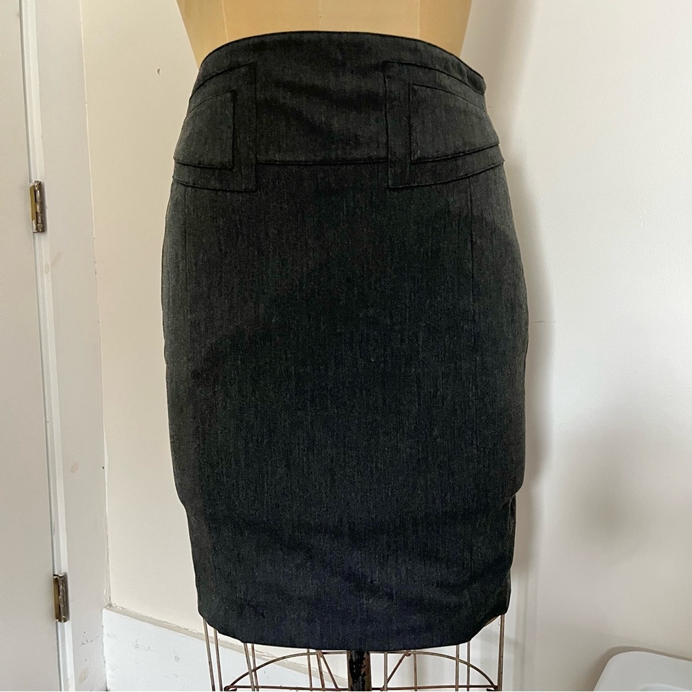 Express Women’s Back Buckle High Waisted Side Zip Pencil Skirt Size 8